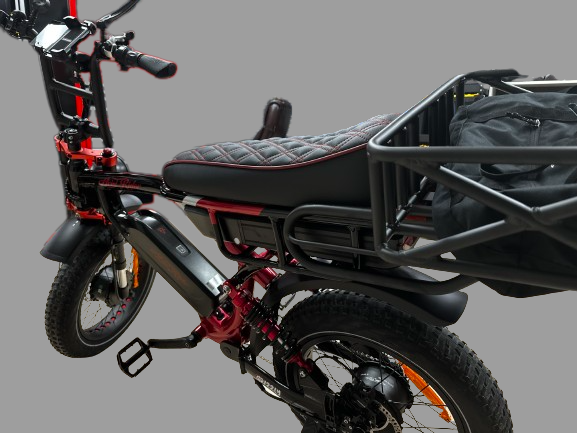 JB Seats Throne Black Red With Red Piping