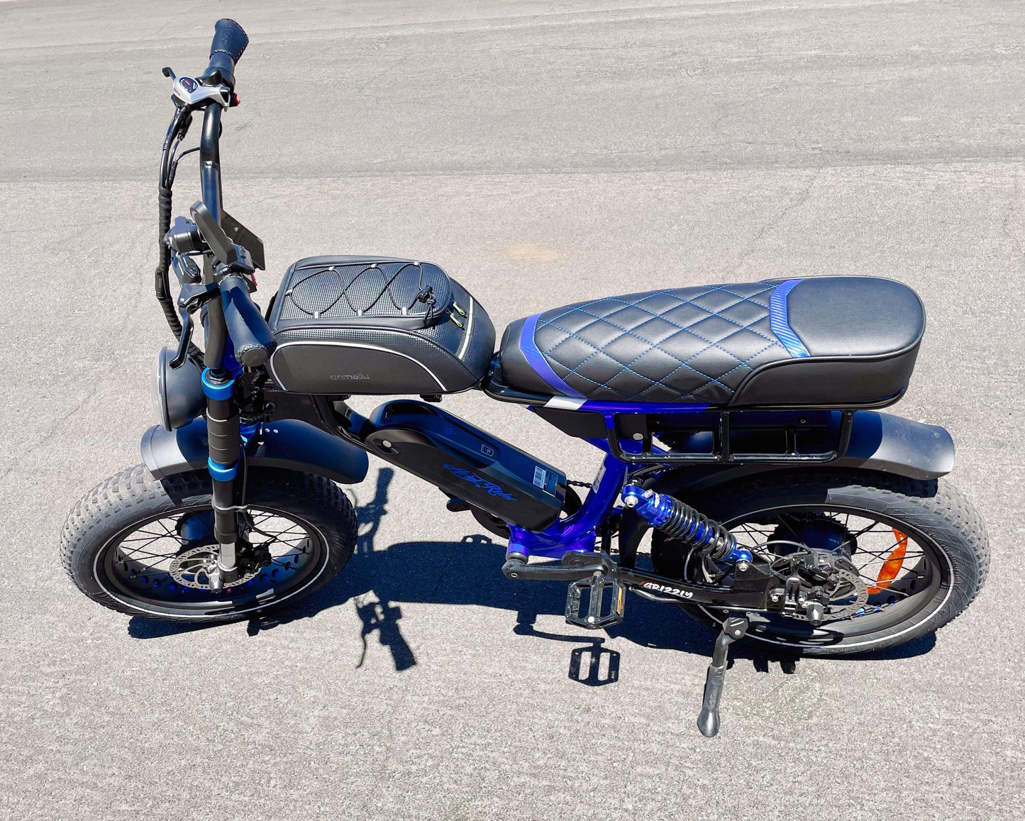 JB Seats Turbulence Black Blue